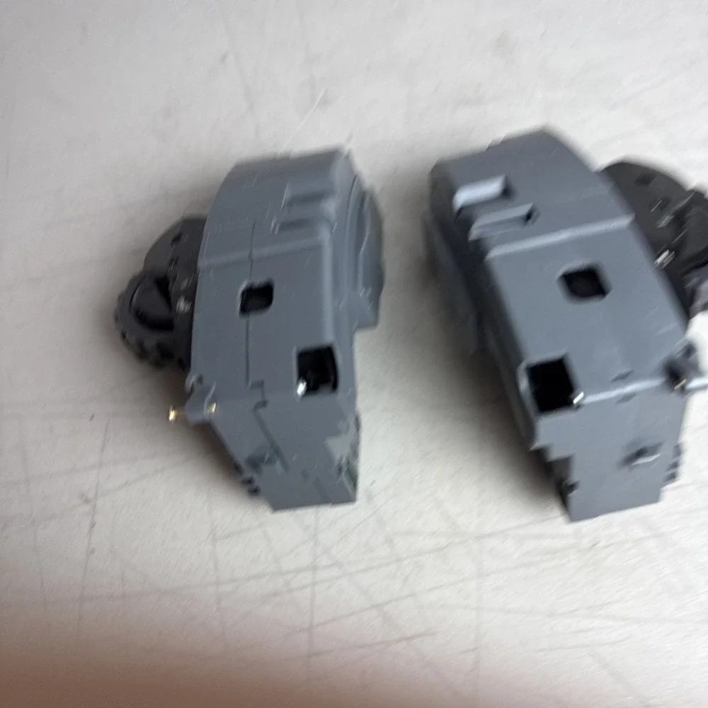 Genuine Roomba 614 671 650 675 676 694 692 Left & Right Wheel Assembly Set